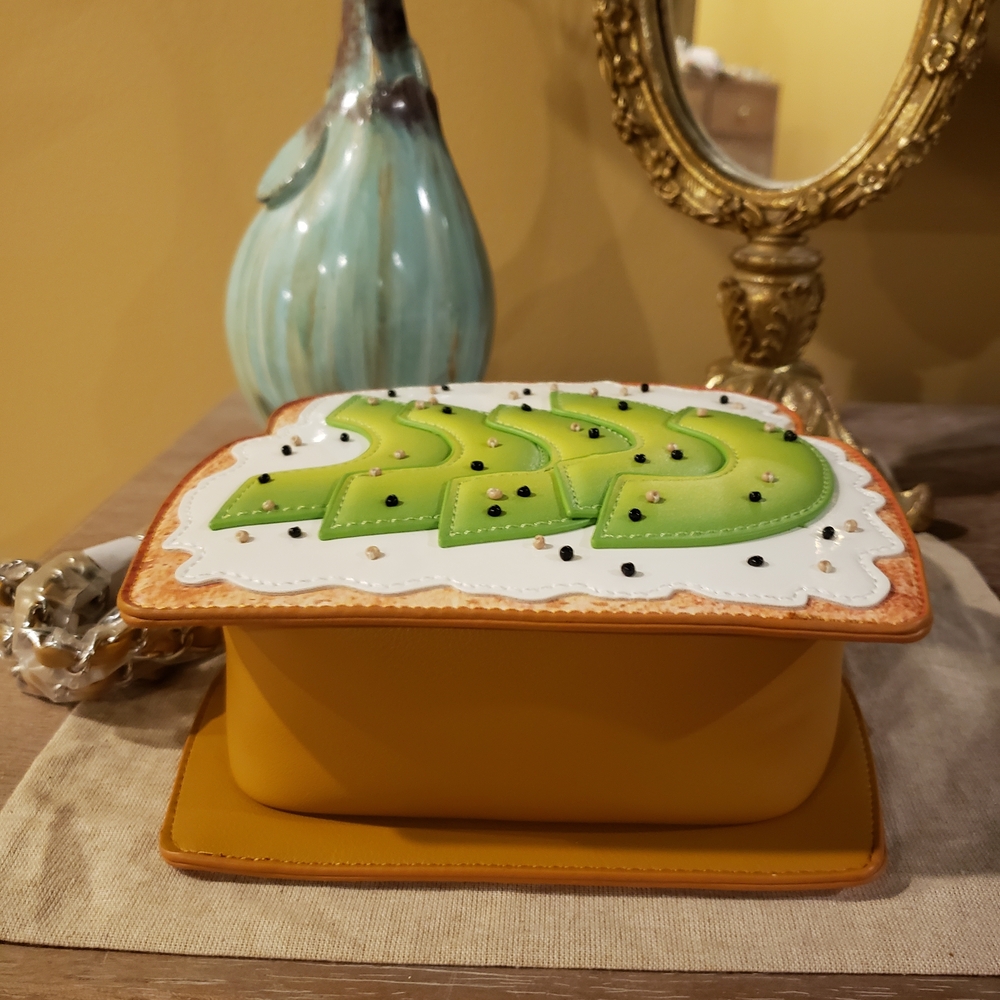 A Toast To You Brunch Avocado Toast Beaded Crossbody Bag - Sold Out! NWT! - Picture 6 of 9